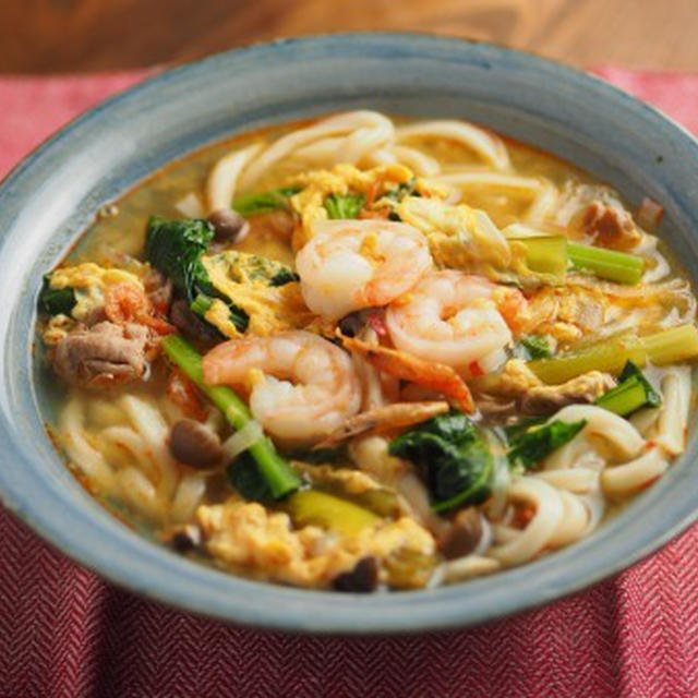 夏のランチにいかが?「エスニックうどん」のおすすめレシピ
