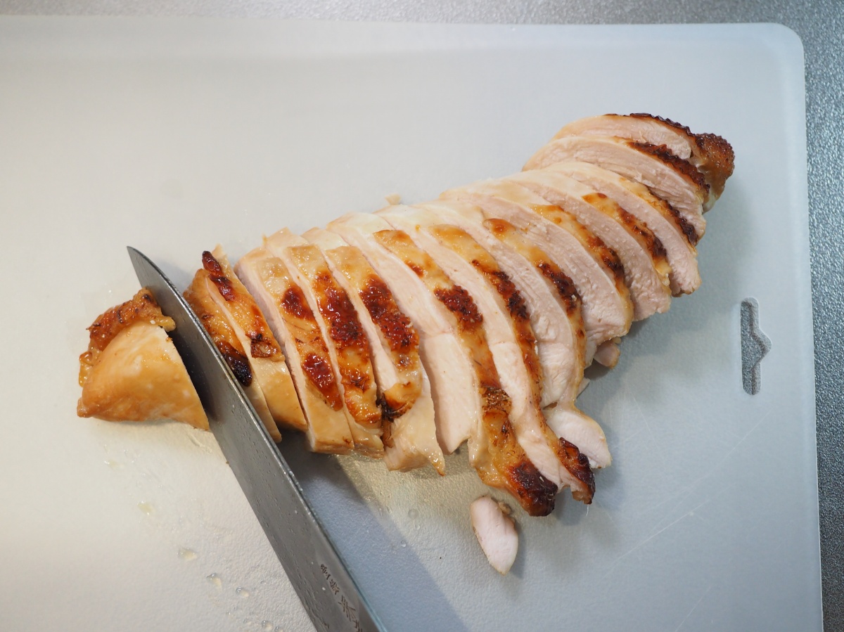 鶏むね肉ぽん酢焼きのニラソースかけ