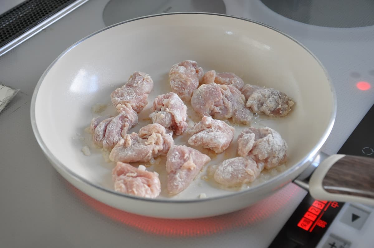 甘ピリ辛がやみつきチキン