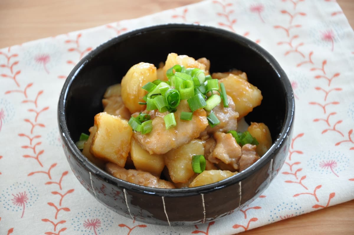 じゃがいもと鶏肉の照り焼き