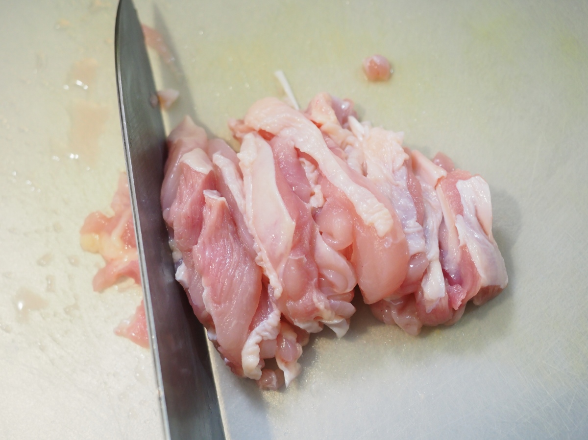 鶏もも肉とキャベツの生姜味噌炒め