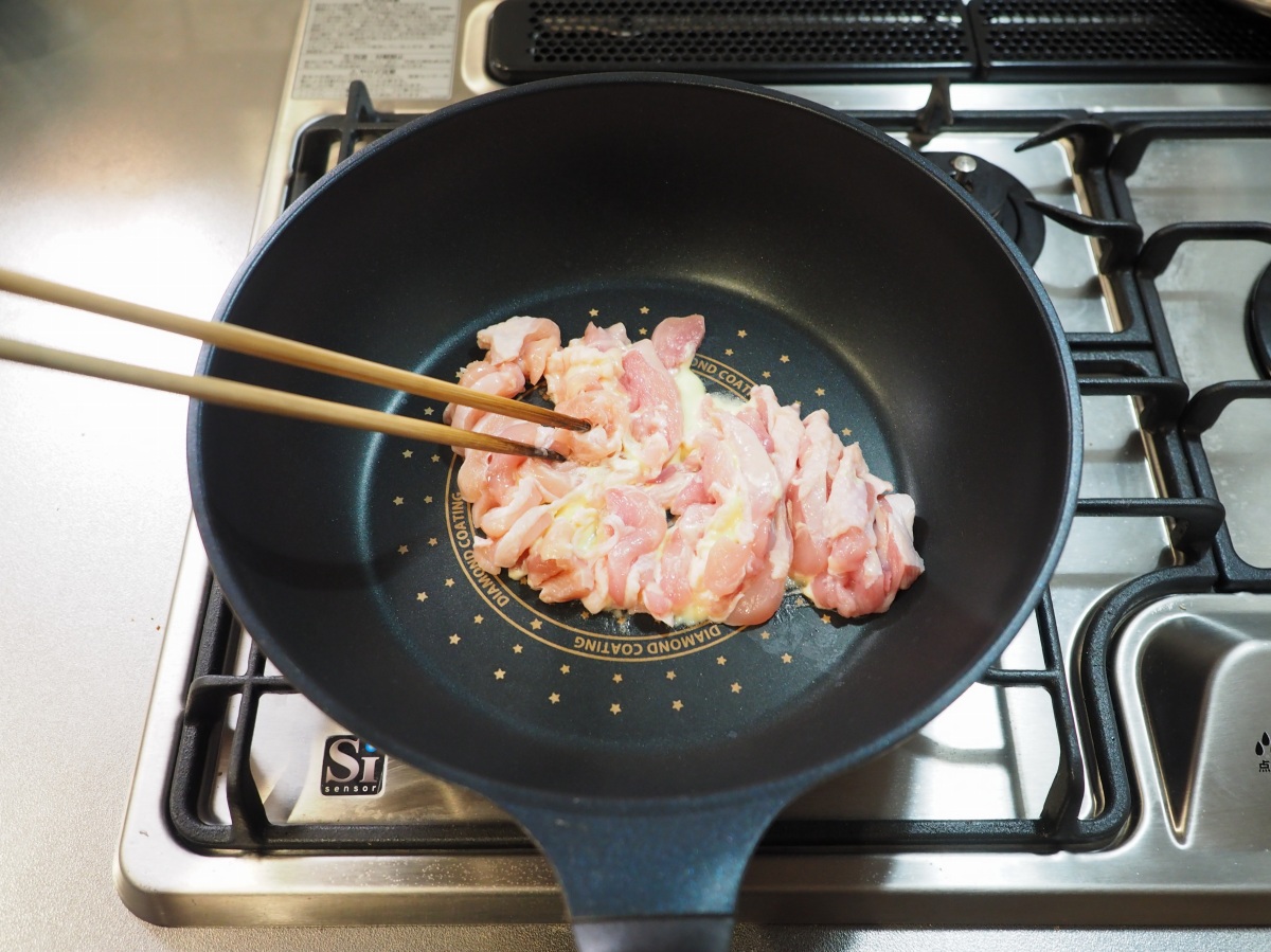 鶏もも肉とキャベツの生姜味噌炒め