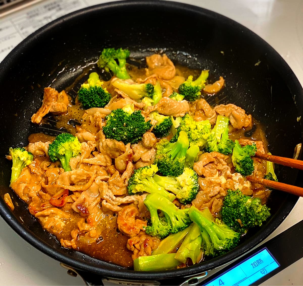 豚肉とブロッコリーのマヨ醤油炒め