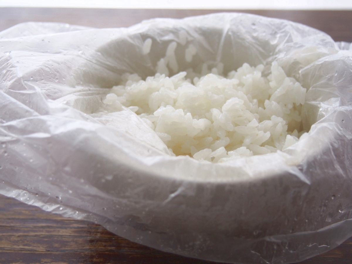ポリ袋とカセットコンロでおいしいご飯が食べられます
