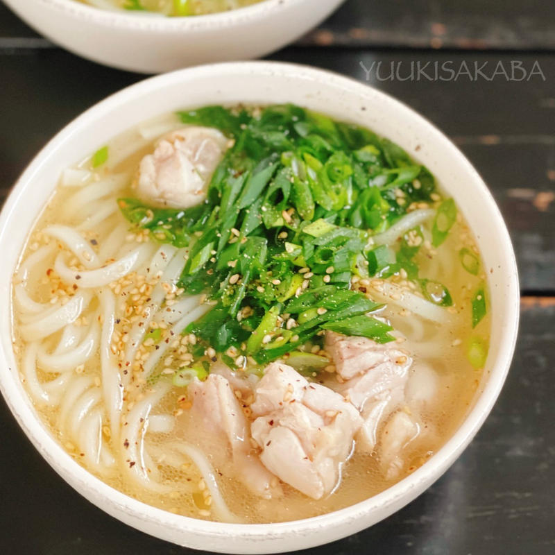 シンプルがおいしい「ねぎ塩うどん」レシピ4選