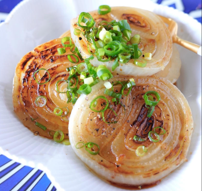 おいしさ主役級！あま～い「玉ねぎステーキ」の味付け