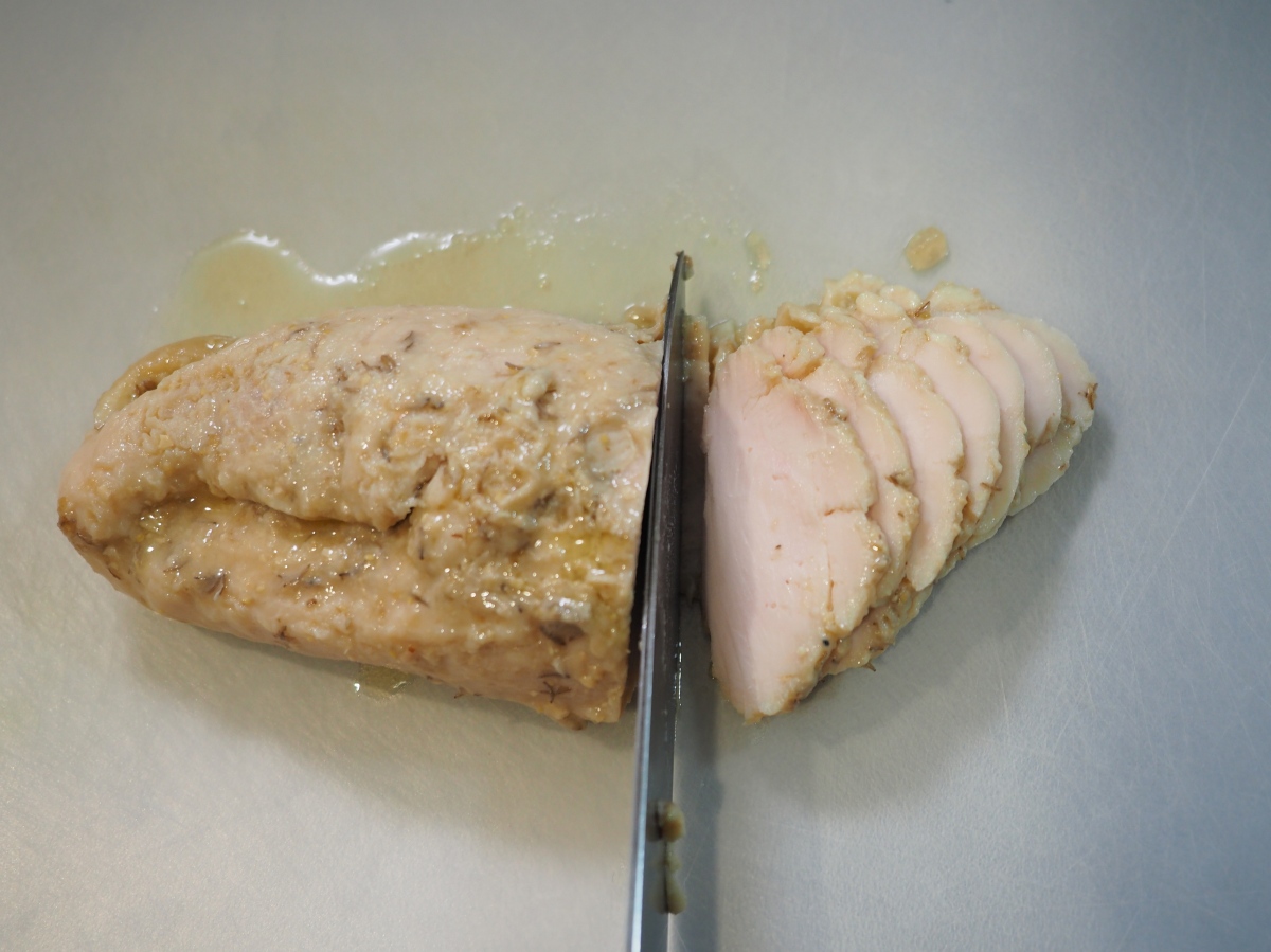 鶏むね肉の味噌漬けコンフィ