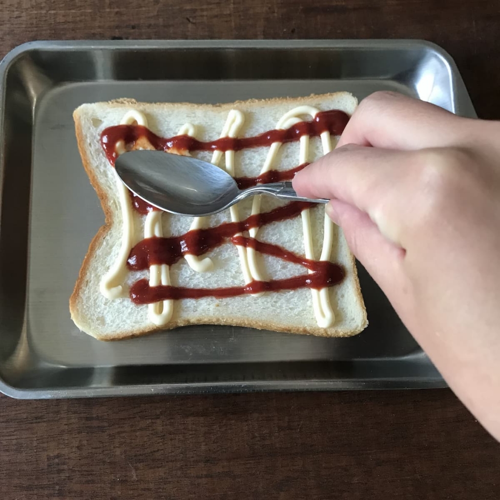 ベーコンポテトコーンのピザトースト