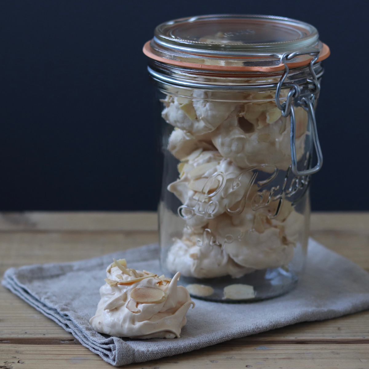 almond meringue_8