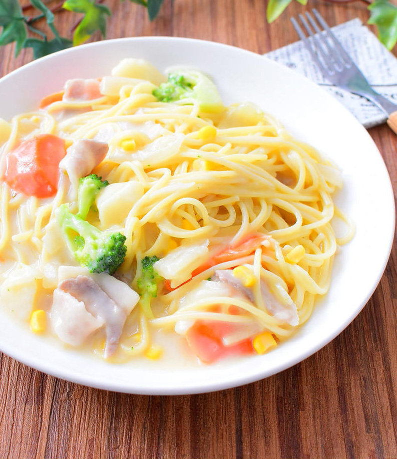 リメイクにもおすすめ！あったかシチューパスタ4選
