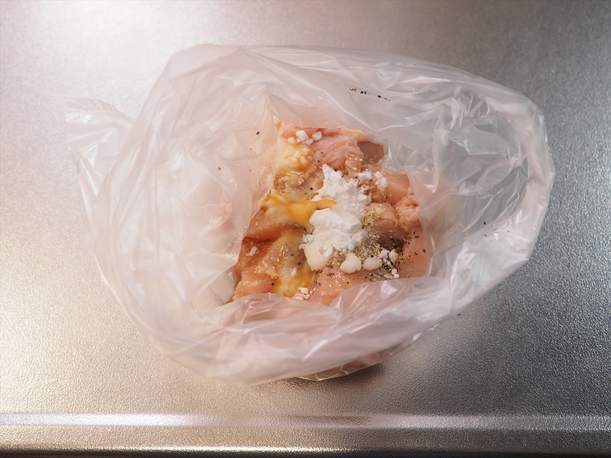 鶏むね肉と豆腐のトマトチーズ鍋