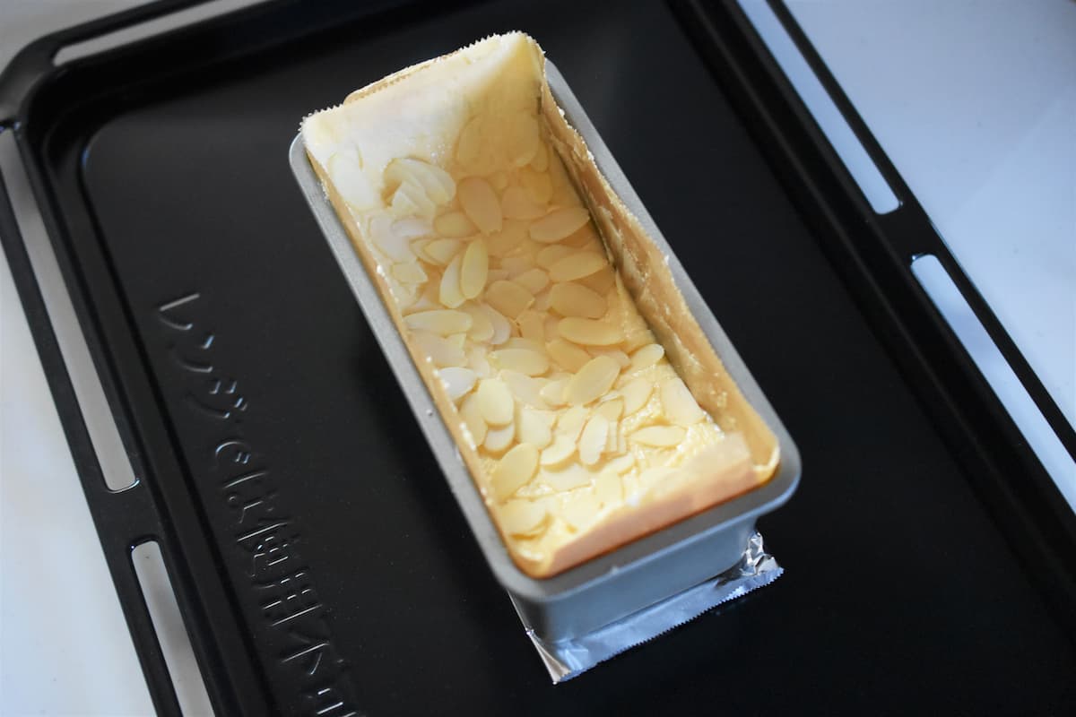 アーモンドパウンドを焼く