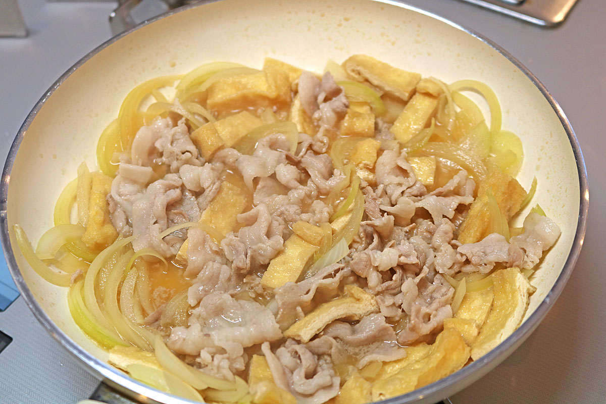 豚玉丼４
