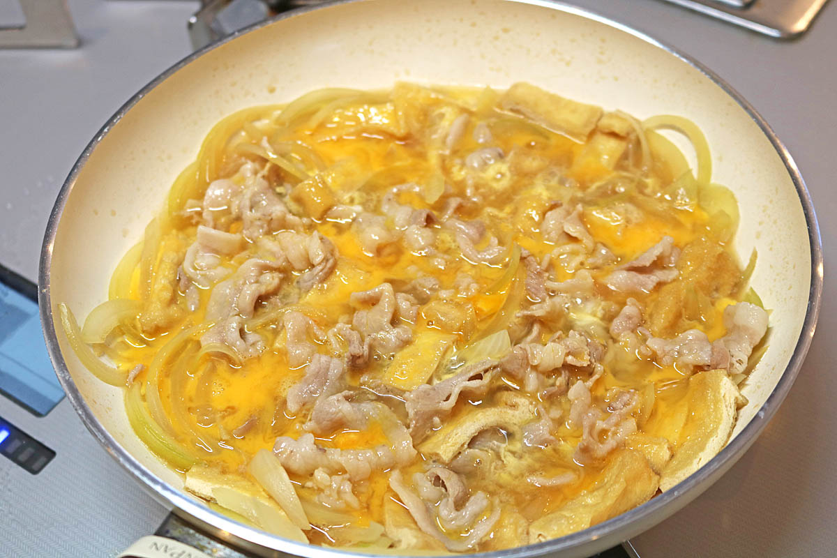 豚玉丼５