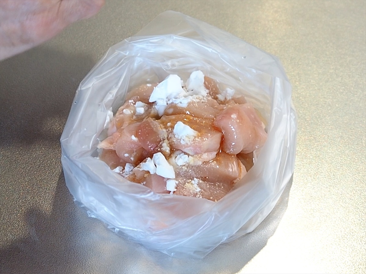 鶏むね肉の水晶鶏辛子明太子和え