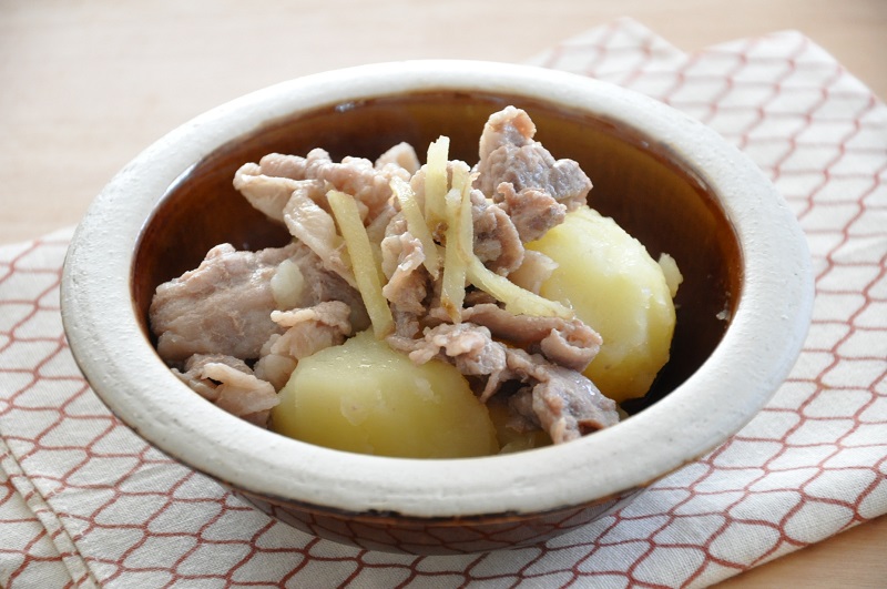 豚肉とじゃがいものほっこり煮