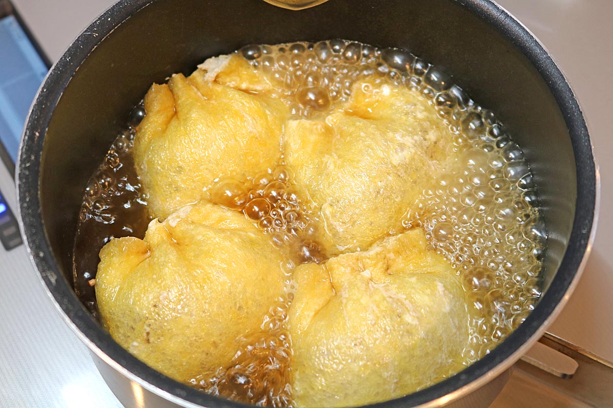 油あげのソーセージ卵煮６