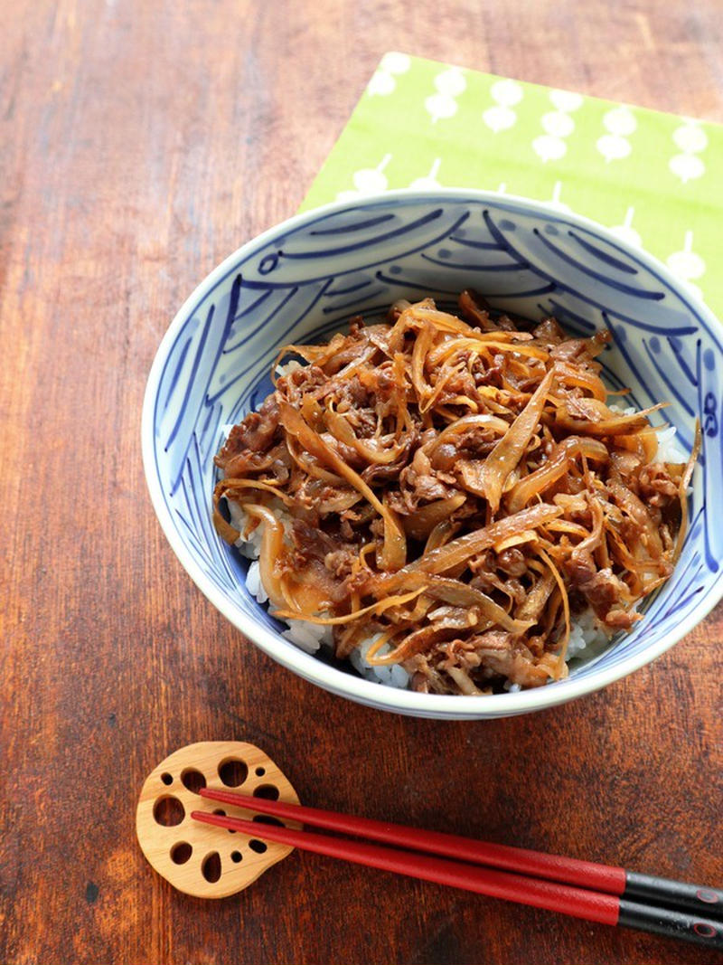 おかわりが止まらない！「牛肉ごぼうご飯」レシピ3選
