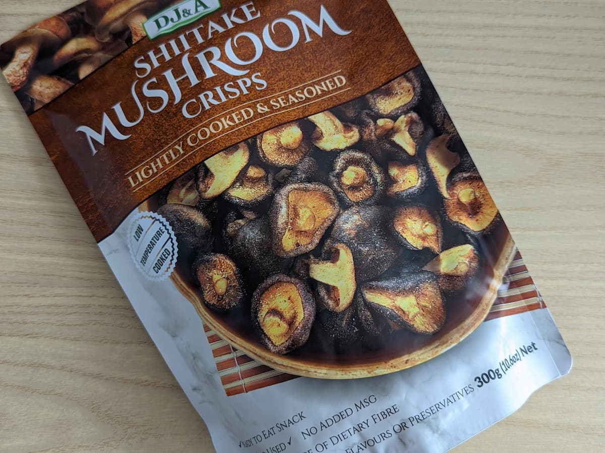 ザクザク感に食べる手が止まらない！コストコで買える「しいたけ」のスナックがおいしい ♪
