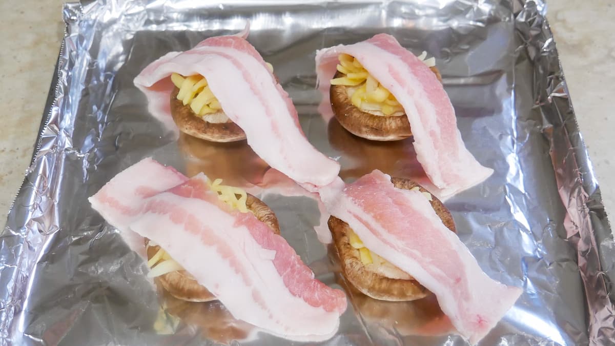 椎茸の豚バラ巻き工程写真２