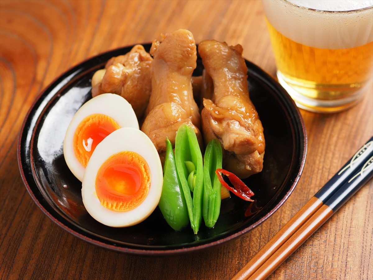 手羽先の甘酢煮、煮卵付き