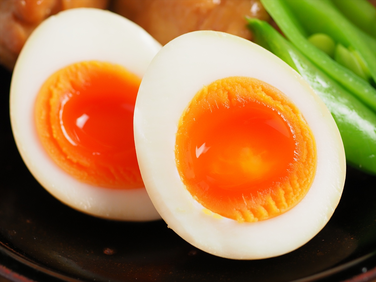 手羽先の甘酢煮、煮卵付き