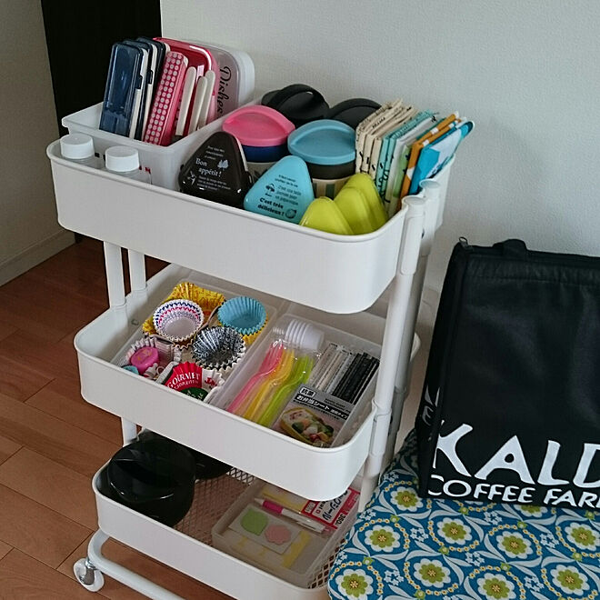 お弁当箱&グッズ収納アイデア