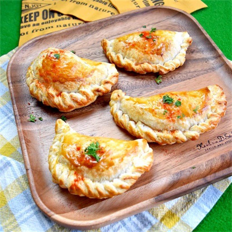 かんたん生地で！おうちで「カルツォーネ」を作ってみよう♪