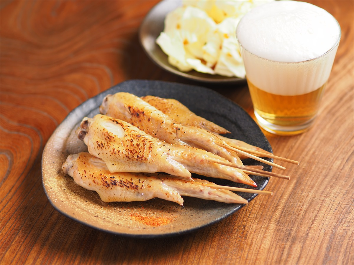 手羽先のにんにく旨塩焼鳥