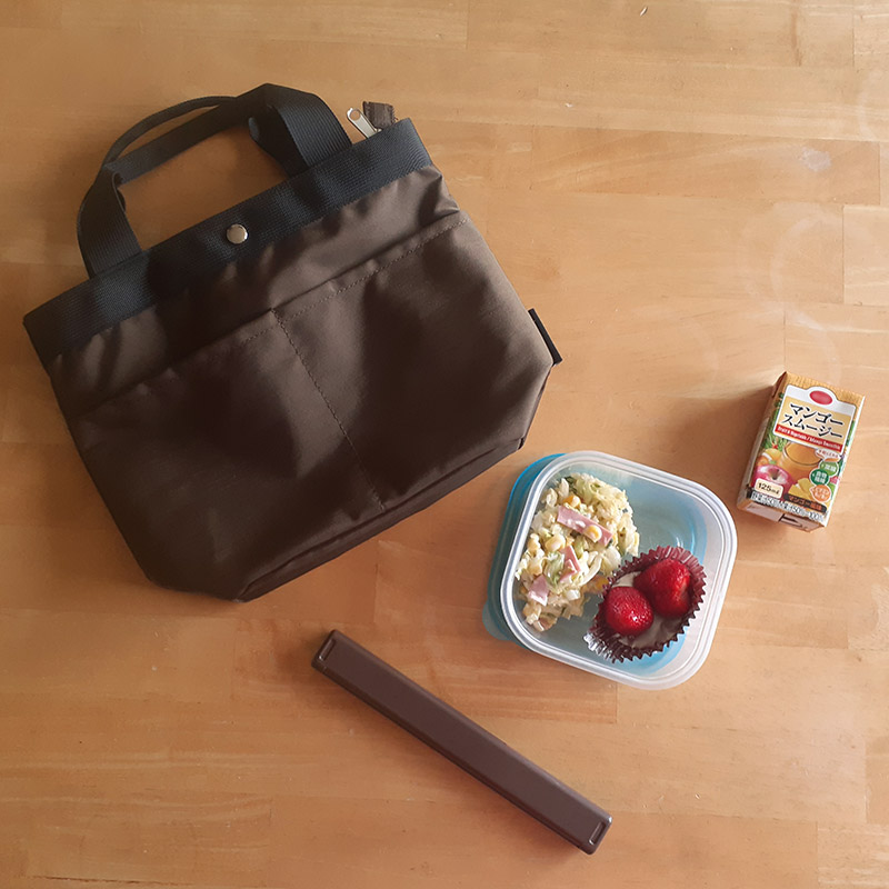 通勤から休日まで！マルチシーンで活躍する保冷ランチトートがあれば、夏のお弁当も安心♪