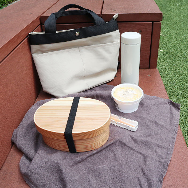 通勤から休日まで!マルチシーンで活躍する保冷ランチトートがあれば、夏のお弁当も安心♪