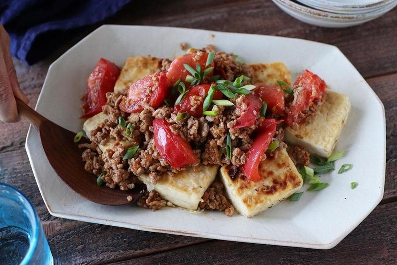ピリ辛味が食欲をそそる♪「豆腐ステーキ」レシピ3選
