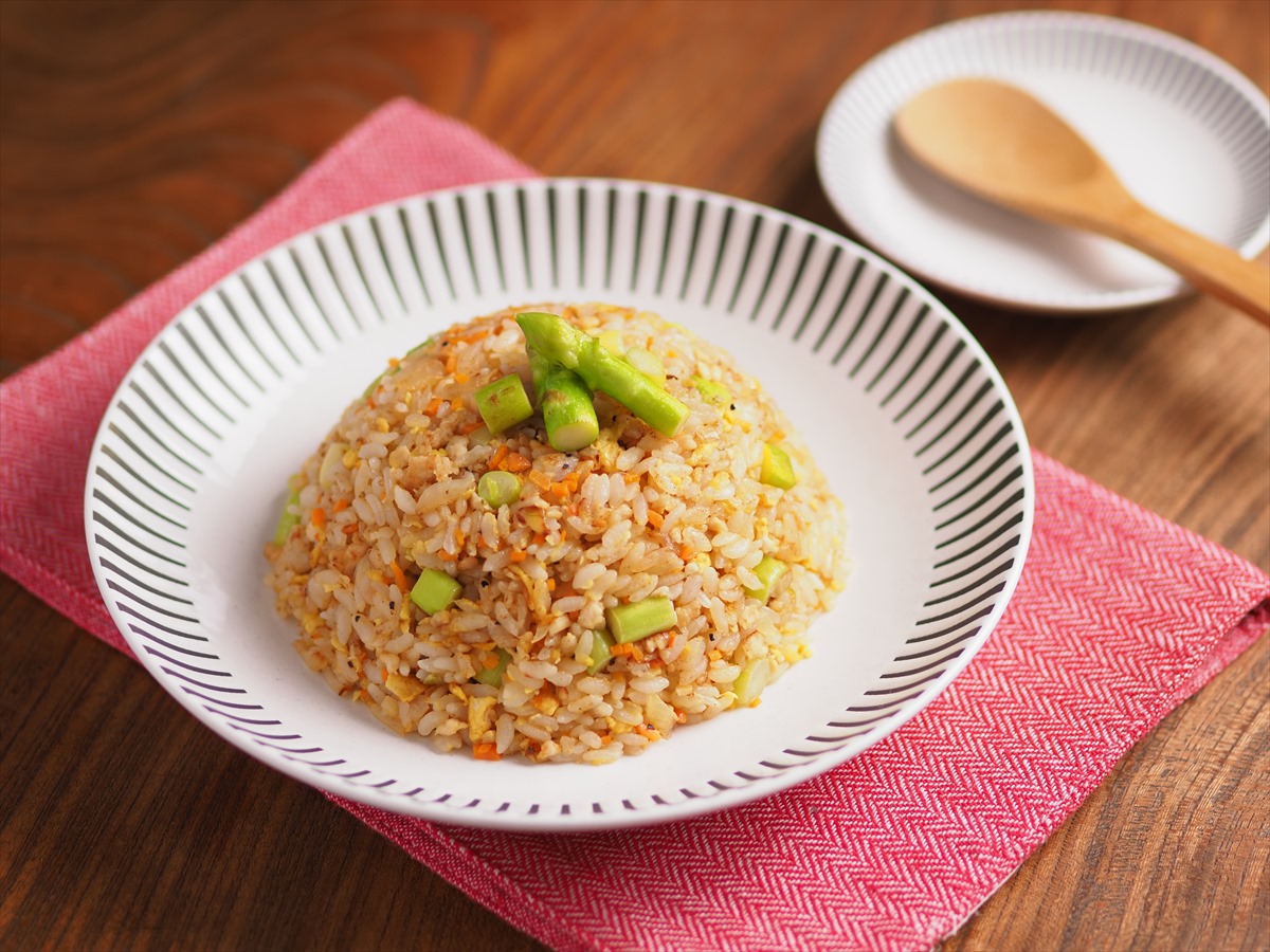 アスパラチキンチャーハン