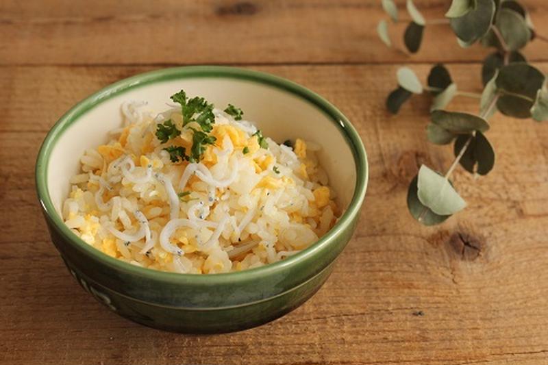 朝食にぴったり!「卵とご飯」で作るお手軽レシピバリエ