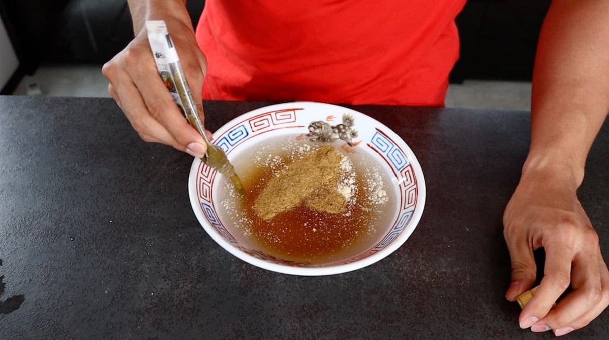 調味料を加える