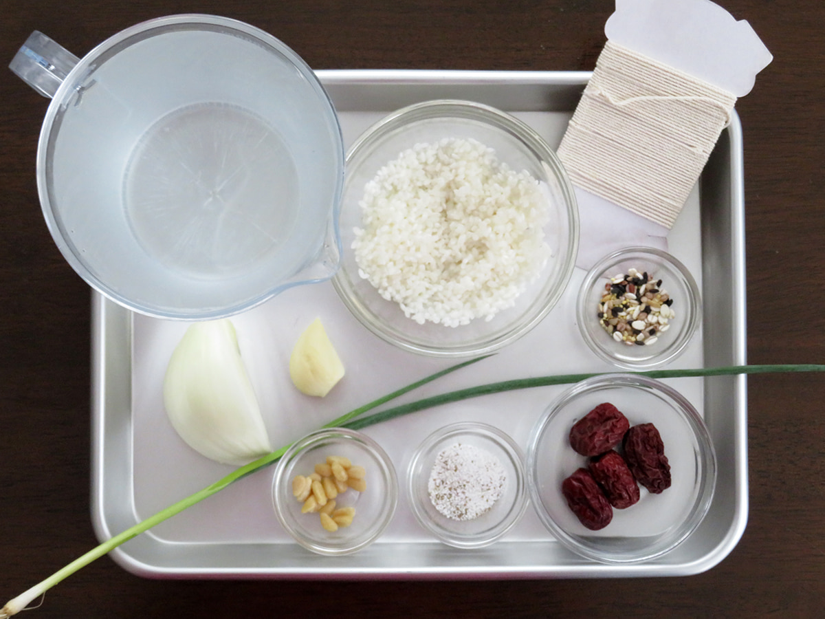 参鶏湯（サムゲタン）の材料