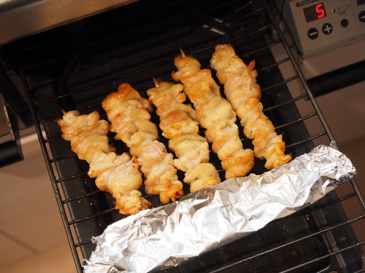 焼鳥、とり皮の塩焼きの作り方