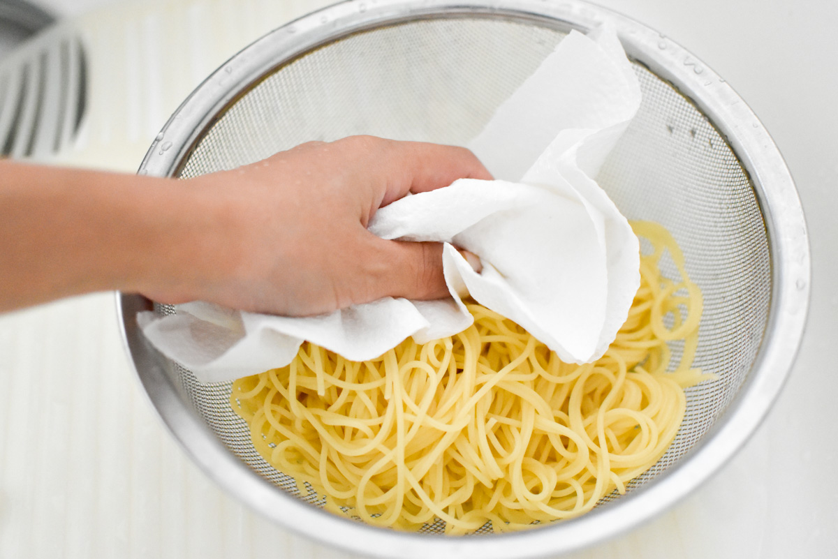 パスタ水気とる