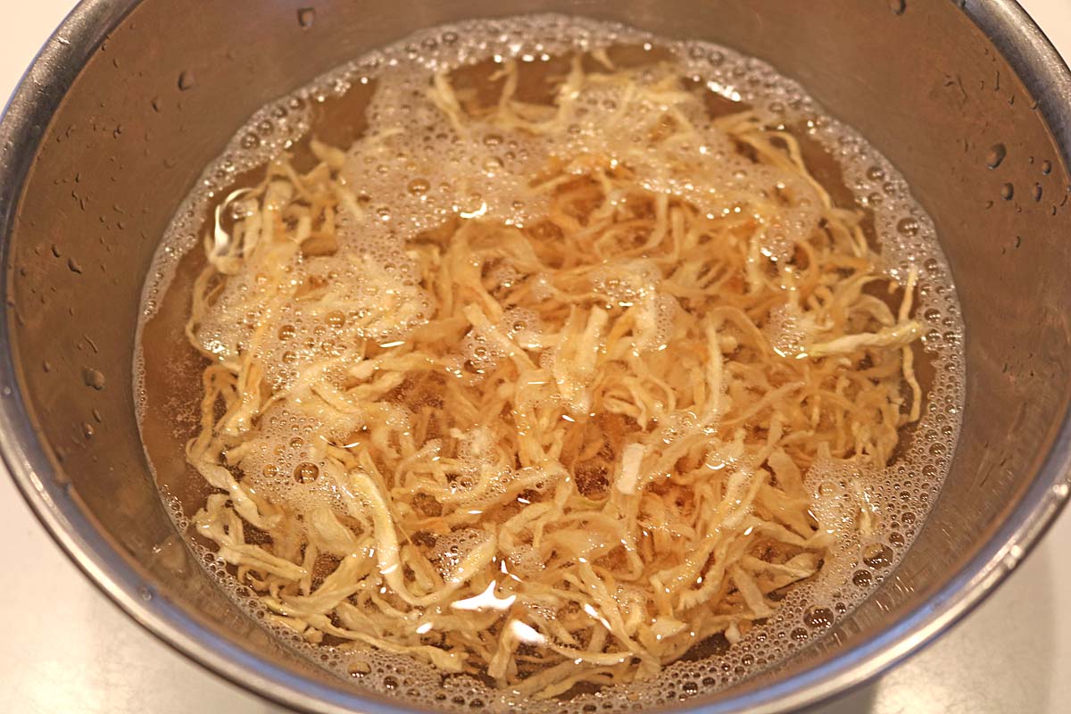 切り干しとズッキーニサラダ４