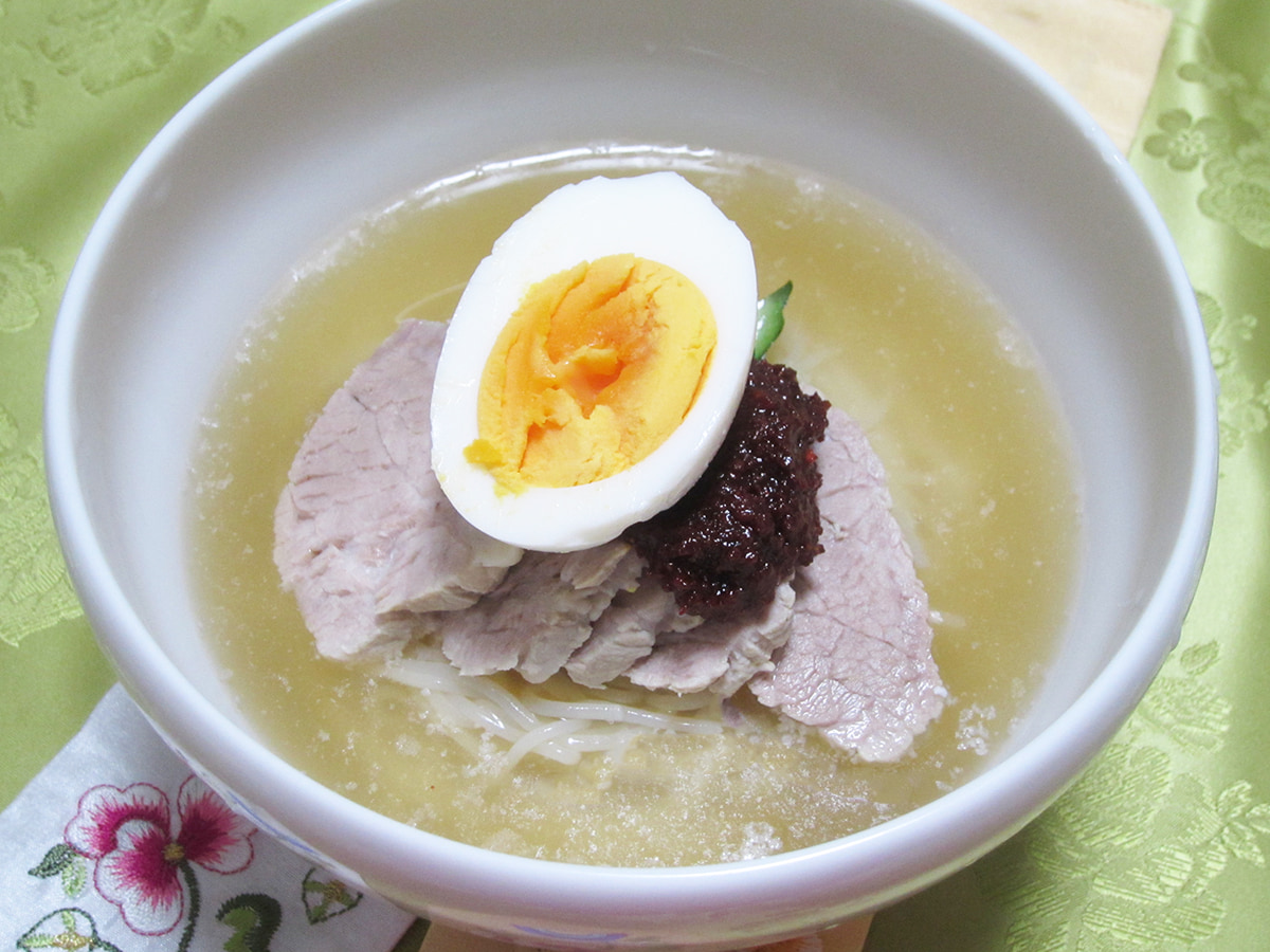 小麦冷麺(ミルミョン)