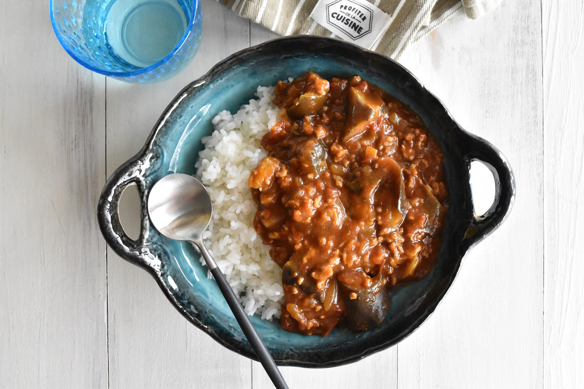 とろとろ食感がおいしい!「たっぷりなすのジューシートマトカレー」