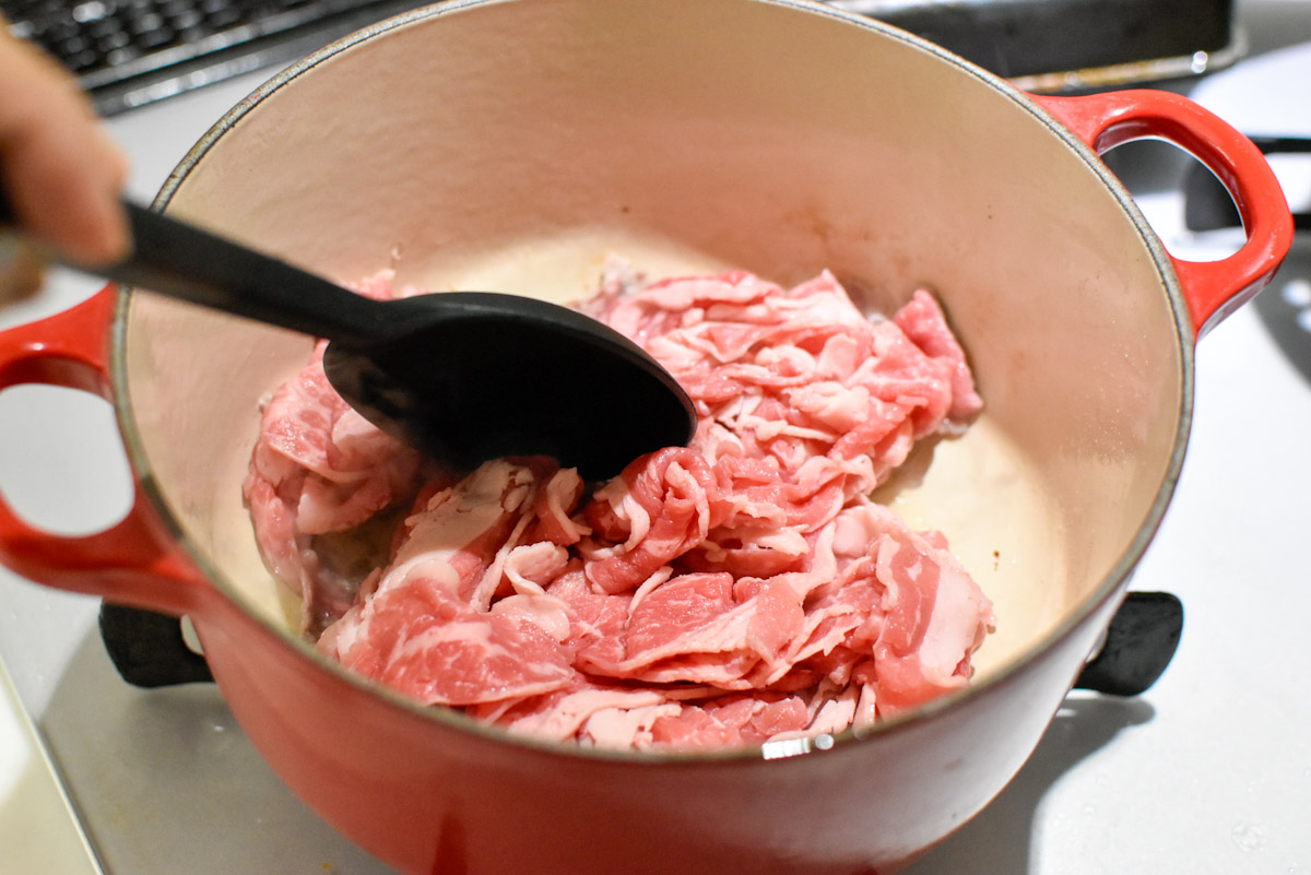 肉炒める