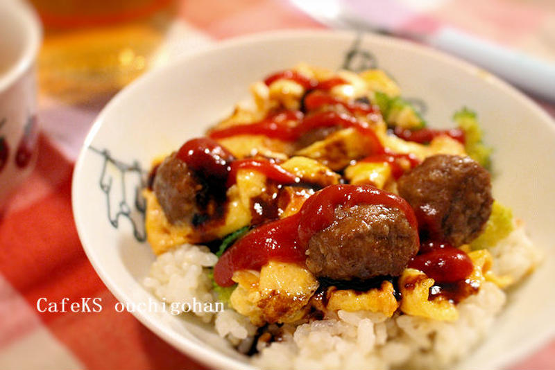 市販品アレンジも便利！がっつりおいしい「肉団子丼」