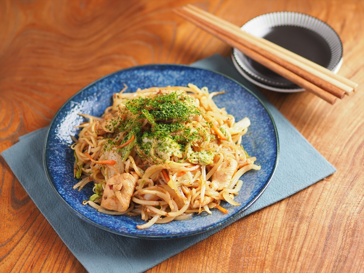 鶏むね肉とこんにゃくのかさ増し焼きそば