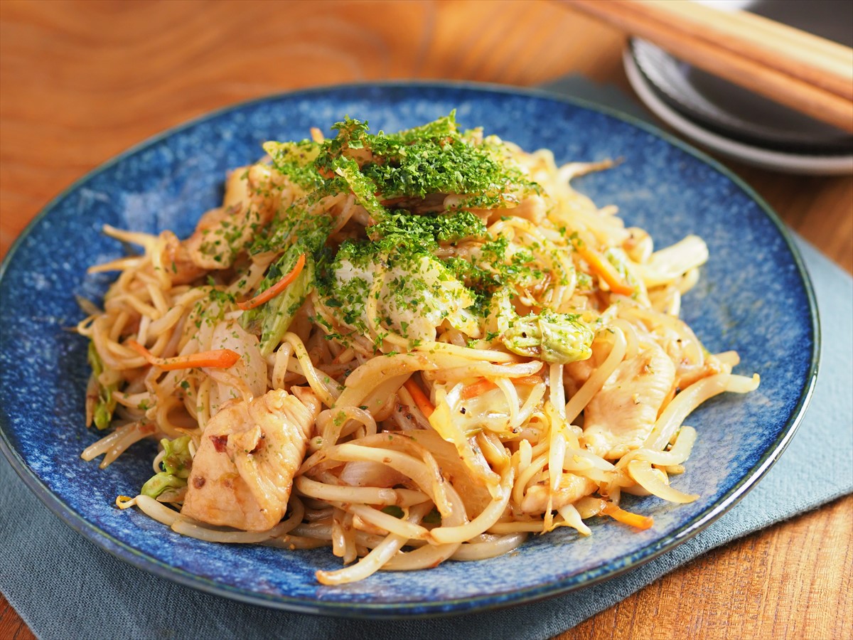 鶏むね肉とこんにゃくのかさ増し焼きそば