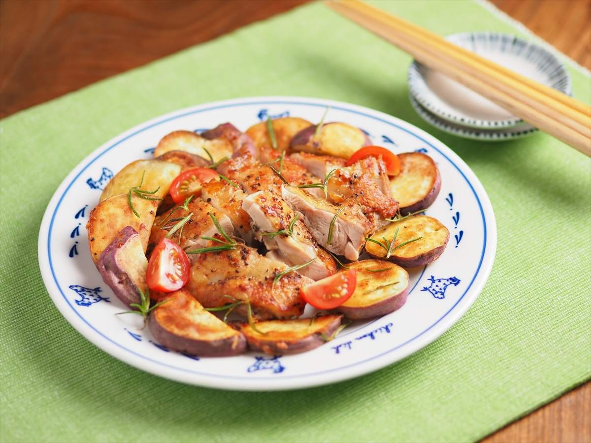 鶏もも肉とサツマイモのローズマリー焼き