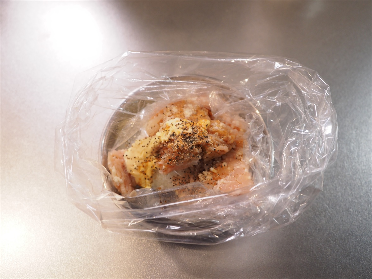 フライドエシャロットでカリカリ鶏つくね焼き鳥、フライドオニオンでもOK