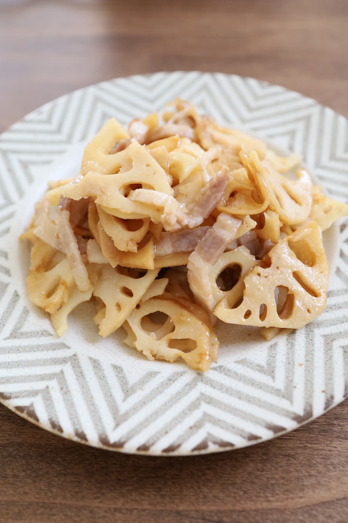 「れんこんとベーコンのレンジ蒸し」