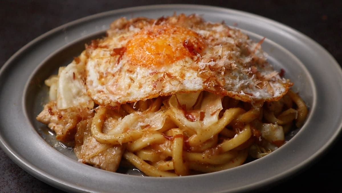 やばい焼きうどん　完成