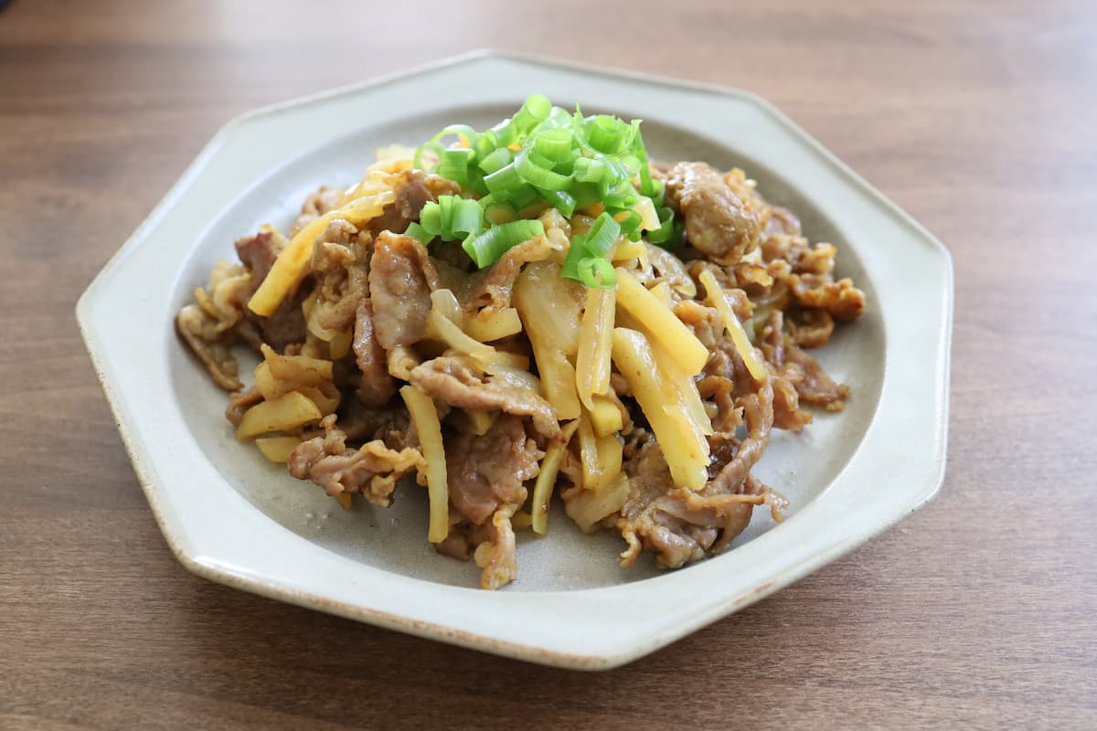 豚こまとじゃがいものカレー炒め